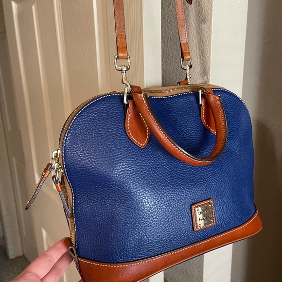 Vintage Dooney and Bourke Navy Zip Zip Crossbody - Picture 9 of 9